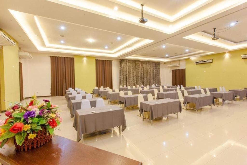Varee Valley Resort And Restaurant Khon Kaen Dış mekan fotoğraf