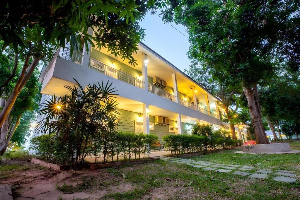 Varee Valley Resort And Restaurant Khon Kaen Dış mekan fotoğraf